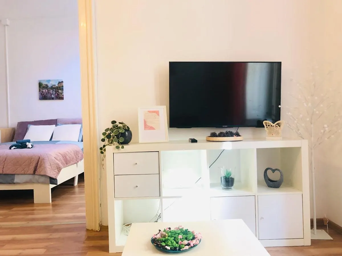 Budapest Downtown Andrassy Apartment